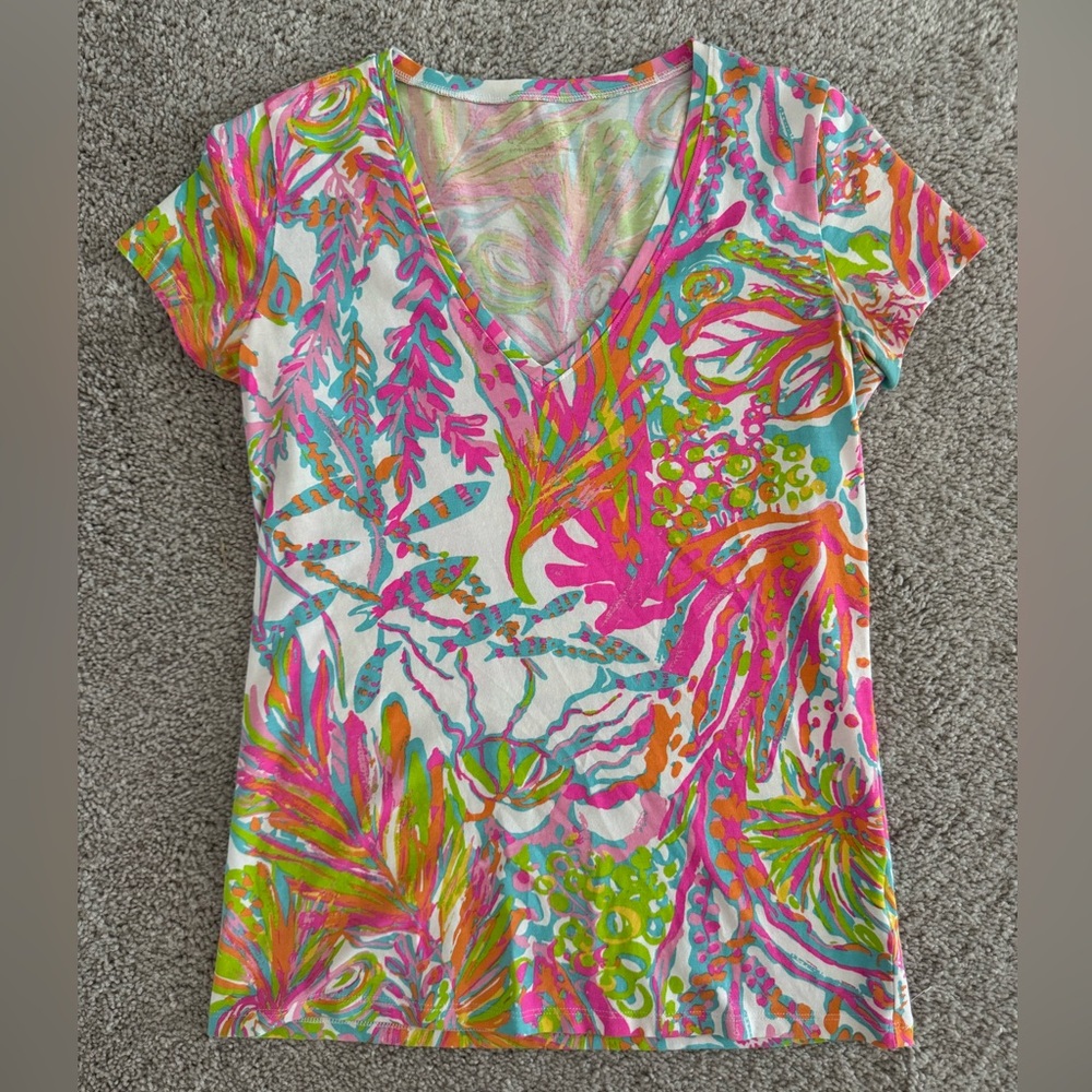 Lilly Pulitzer Colorful Tropical V-Neck Tee
